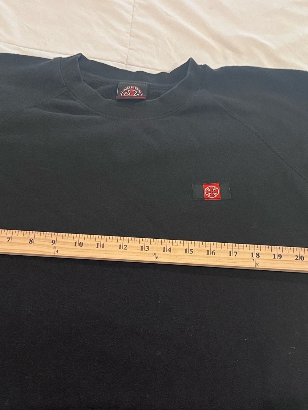 Independent Truck Company Men's XL Y2K Skate Crew Neck Sweatshirt Black Vintage - Picture 11 of 12